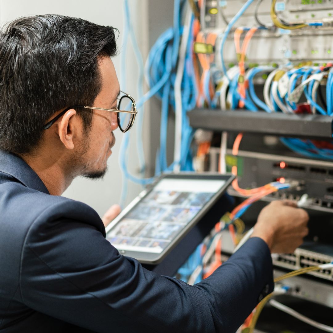 Selecting the Best Hardware Solutions for Business Success: Part 3 – Evaluate and Report on Hardware Technology Options